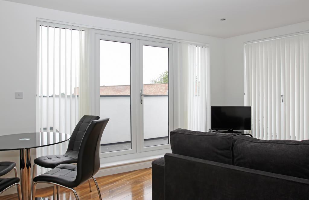 Radalco Apartments Hounslow Exterior foto