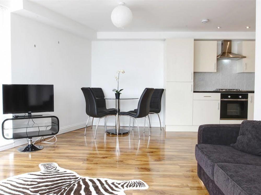 Radalco Apartments Hounslow Exterior foto